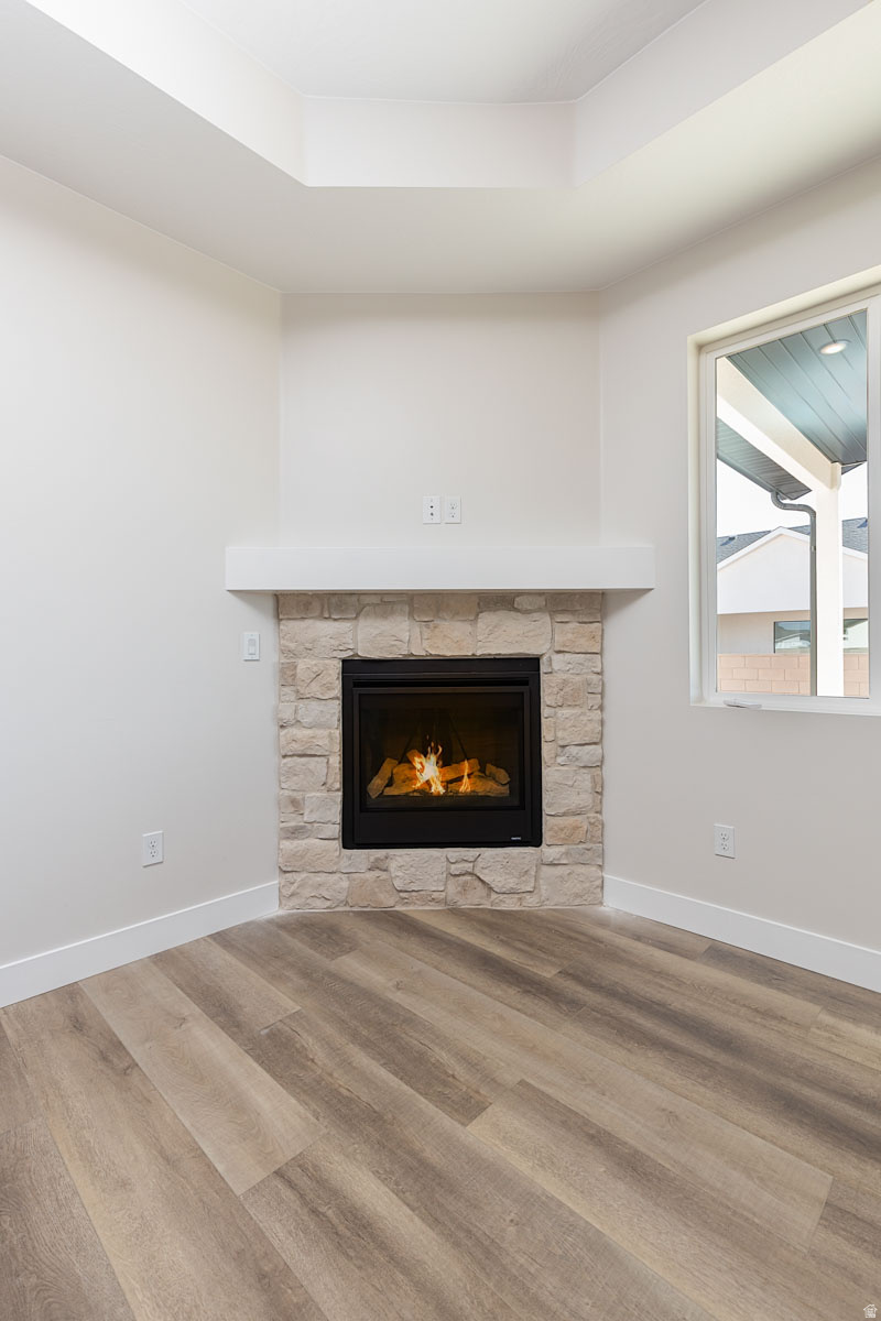 IRON WEST - Residential