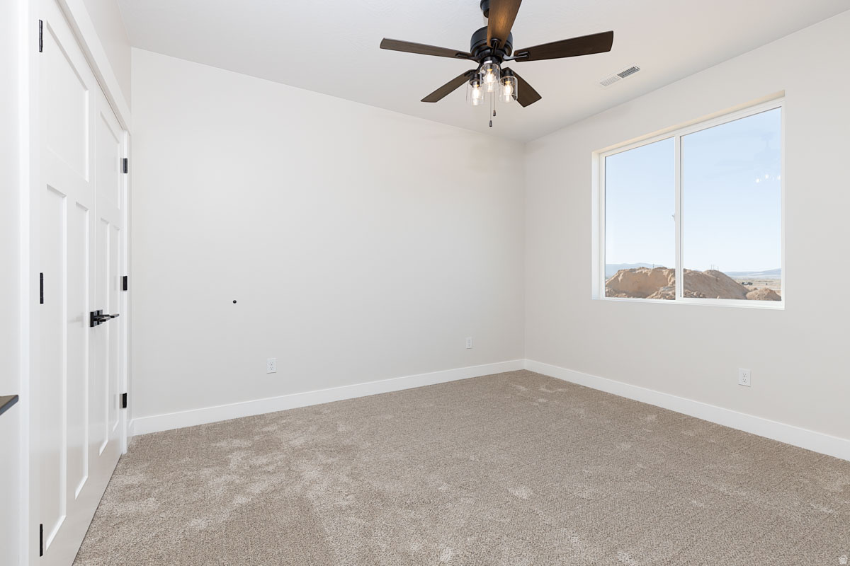 IRON WEST - Residential