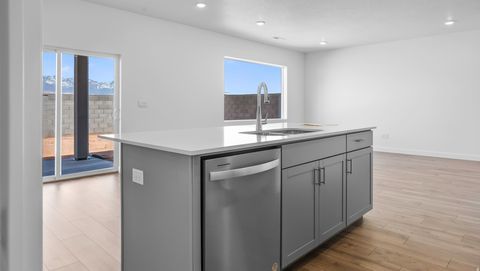 Tiny photo for 1895 S WOLVERINE WAY #220, Washington, UT 84780 (MLS # 2136657)