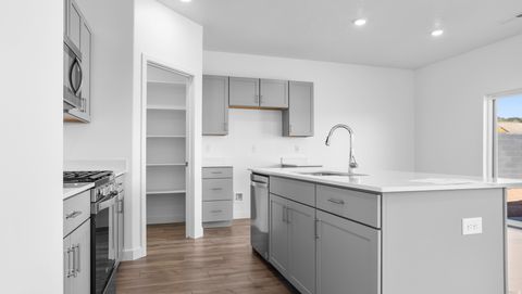 Tiny photo for 1895 S WOLVERINE WAY #220, Washington, UT 84780 (MLS # 2136657)