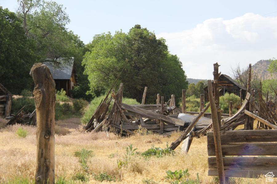 Land, Mount Carmel, Utah image 22