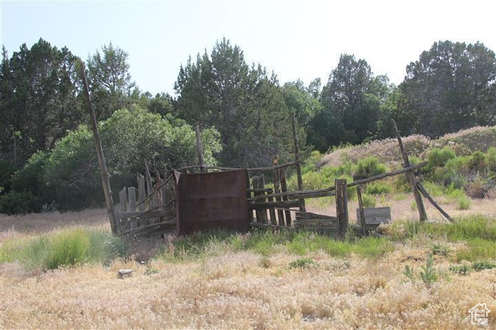 Land, Mount Carmel, Utah image 5