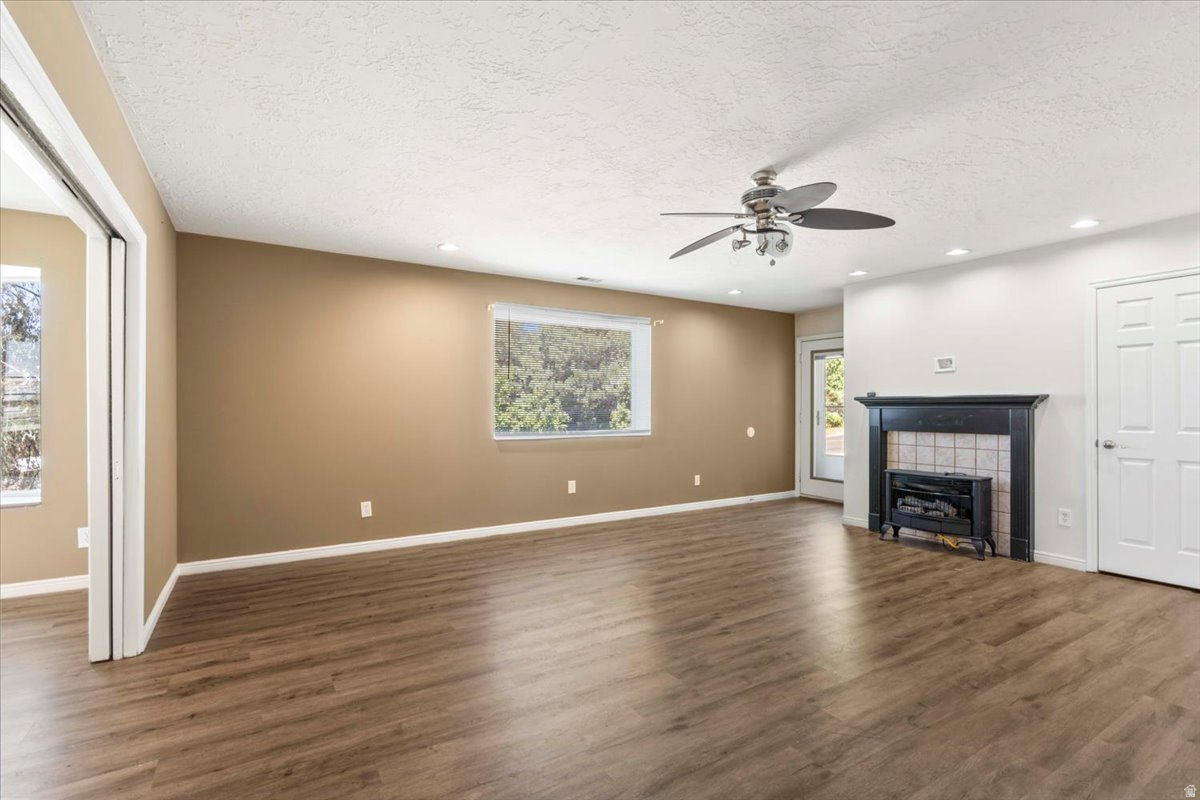 CRESTWOOD SUB - Residential