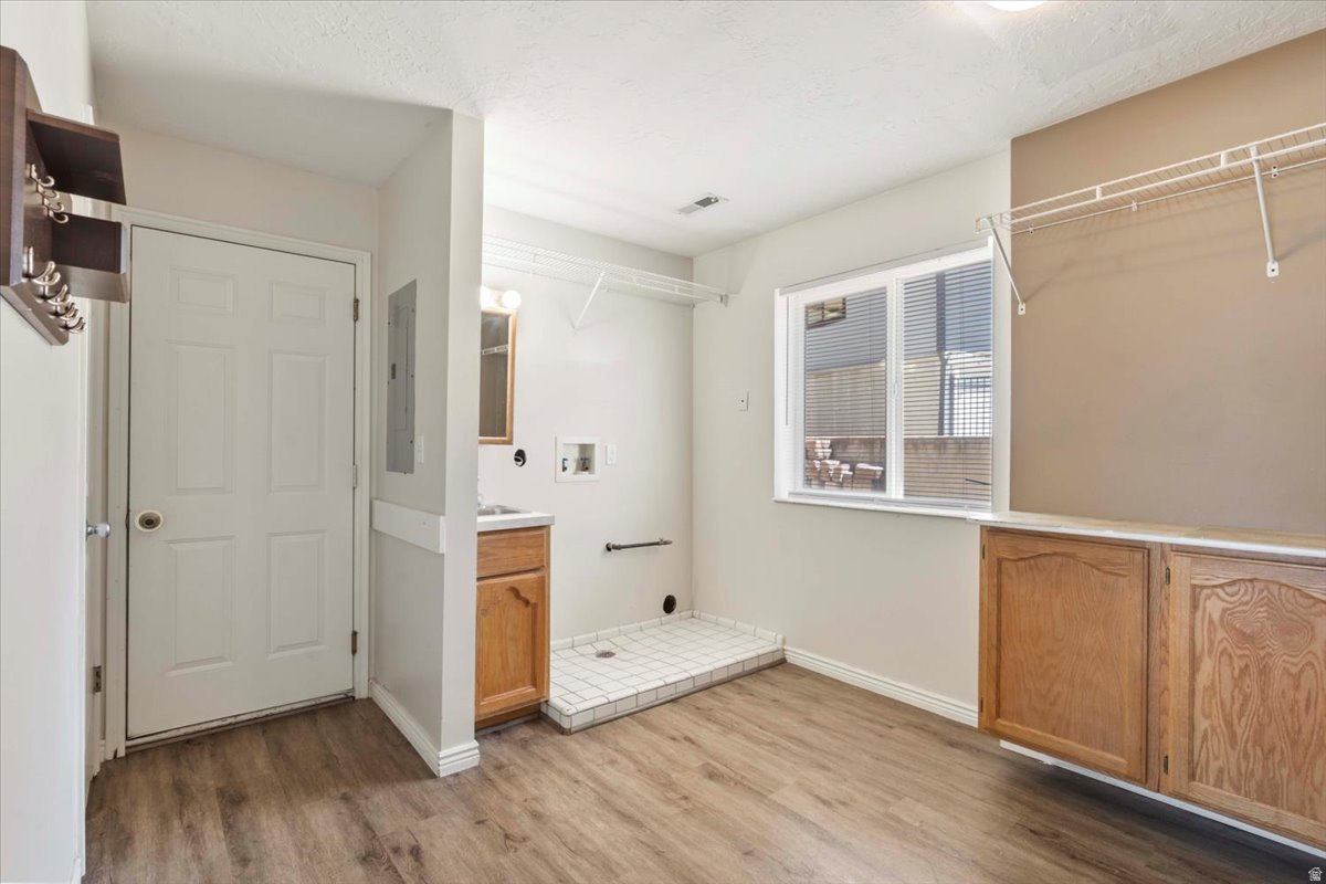 CRESTWOOD SUB - Residential