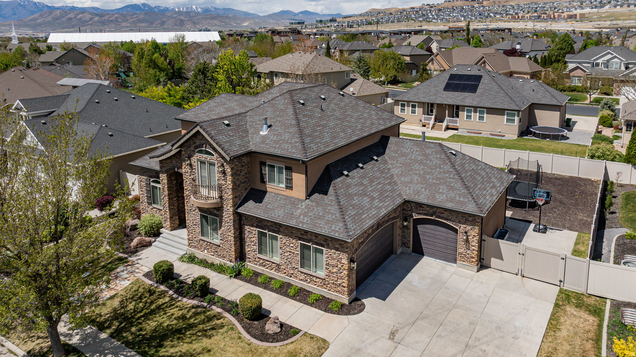 IVORY RIDGE - Residential