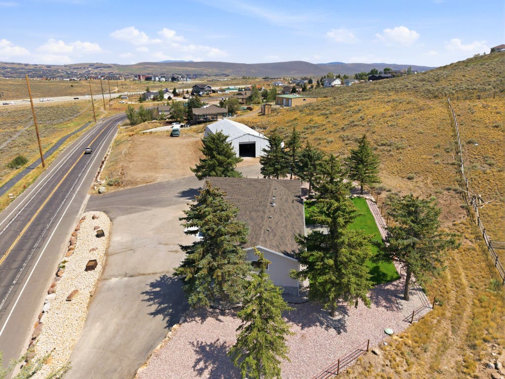 Photo of 620 E HIGHLAND DR, Park City, UT 84098 (MLS # 2179979)