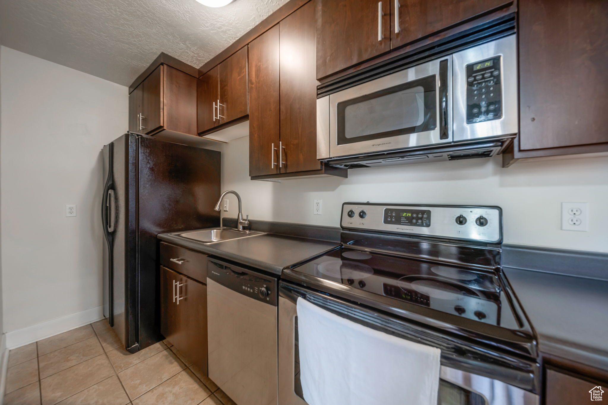 ARMISTA CONDO - Residential