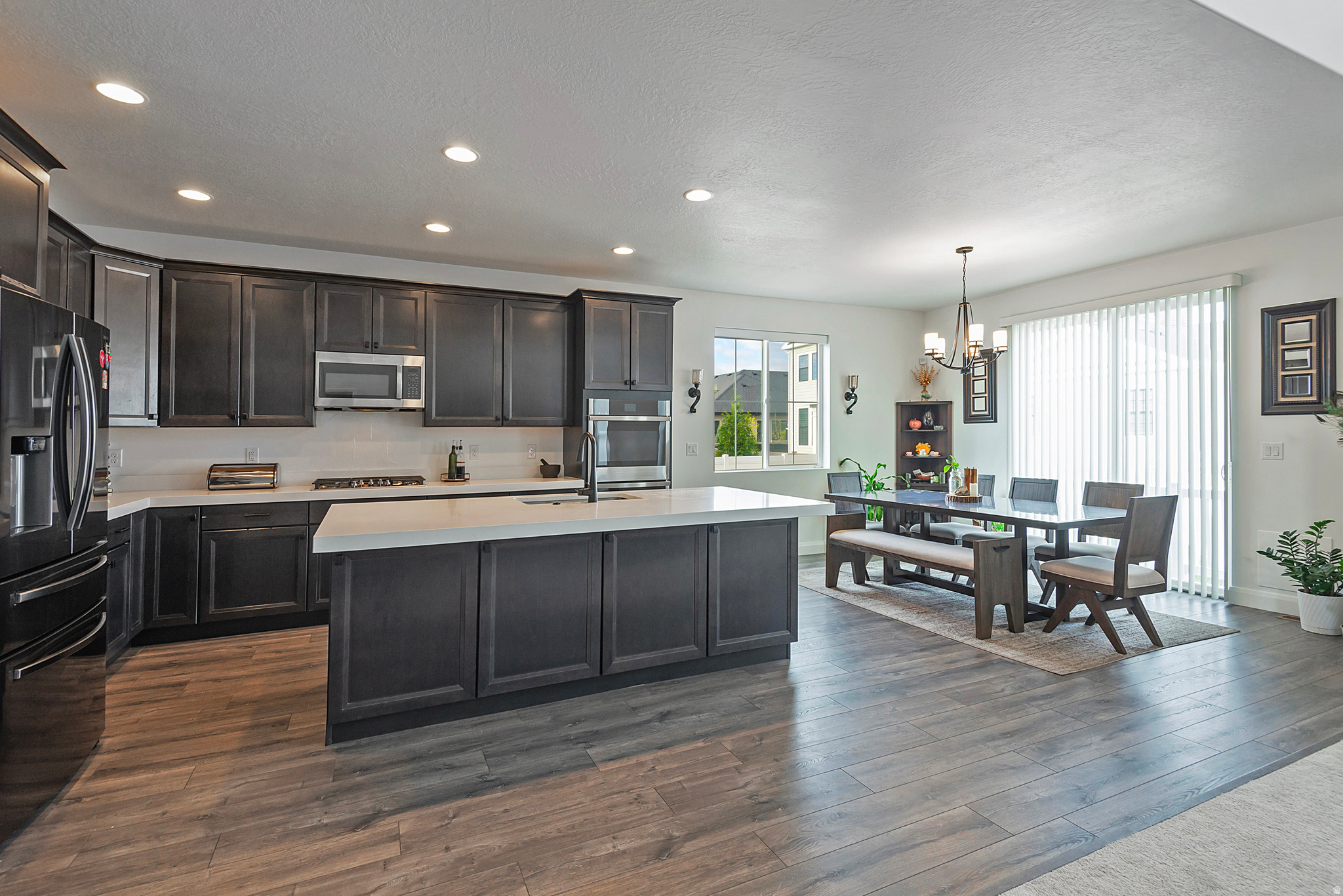 WILLOW CREEK - Residential