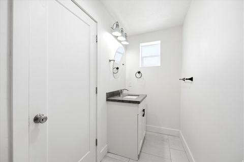 Tiny photo for 2265 S 700 E, Salt Lake City, UT 84106 (MLS # 2158678)