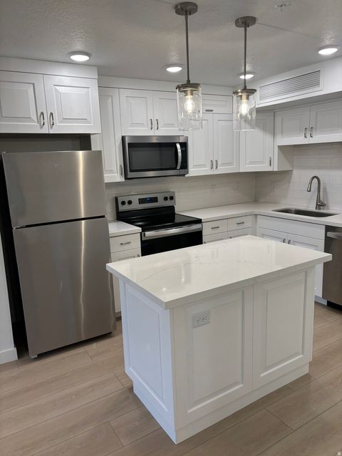 Condo For Sale - 1031 E 400 #305 B<br/> Salt Lake City, UT 84102