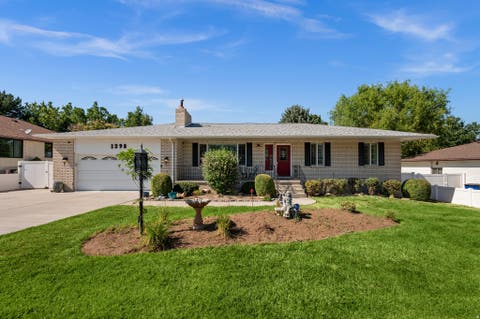 Photo of 1398 W HAWKSBILL DR, Salt Lake City, UT 84123 (MLS # 2175957)
