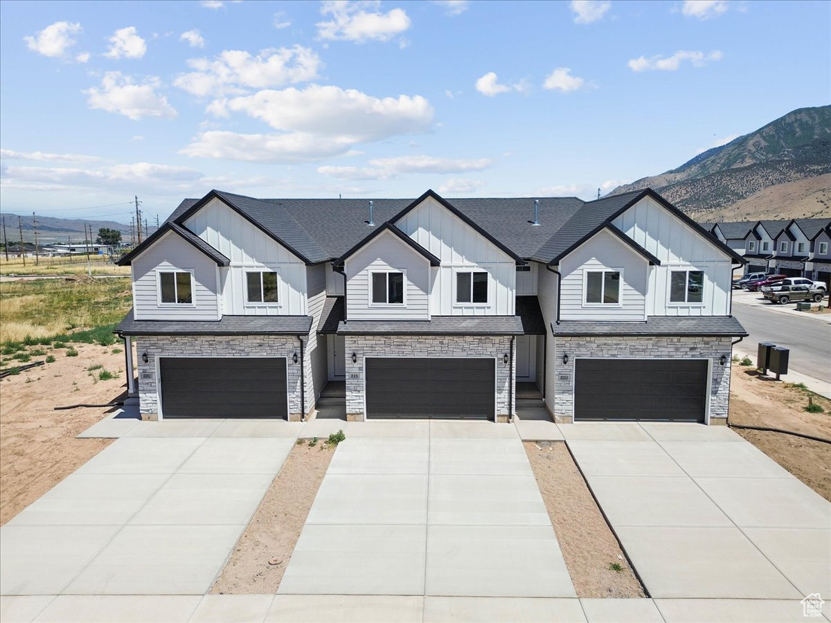 LOVELESS ESTATES - Residential