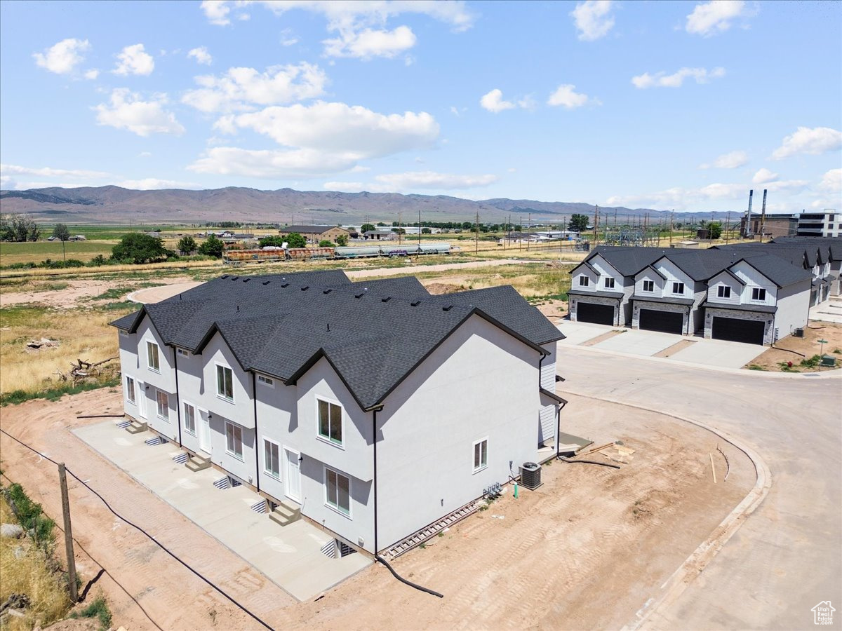 LOVELESS ESTATES - Residential