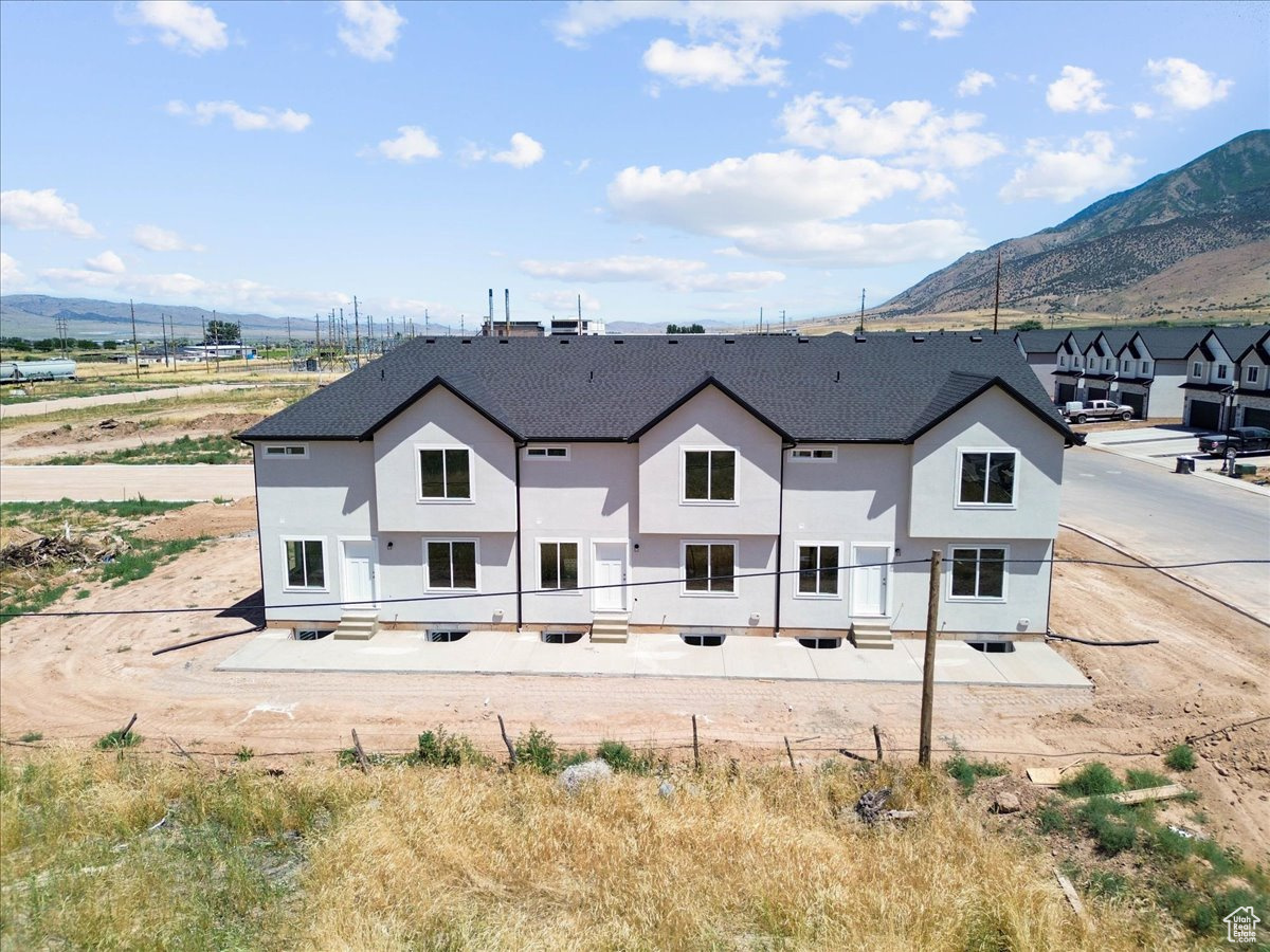 LOVELESS ESTATES - Residential