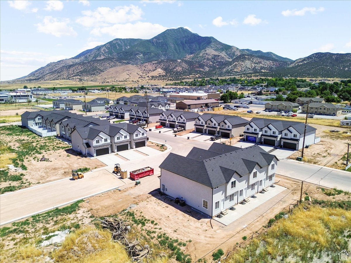 LOVELESS ESTATES - Residential