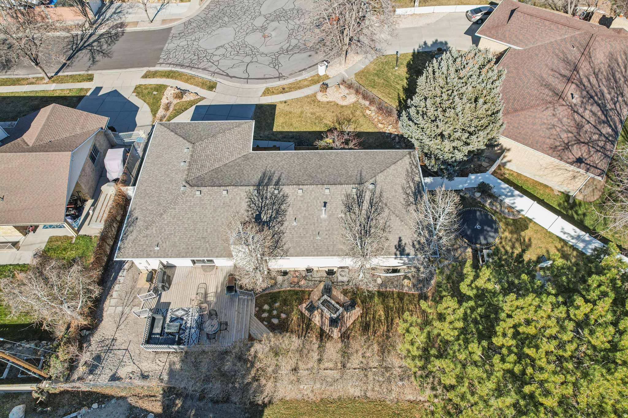 SPRING HOLLOW - Residential