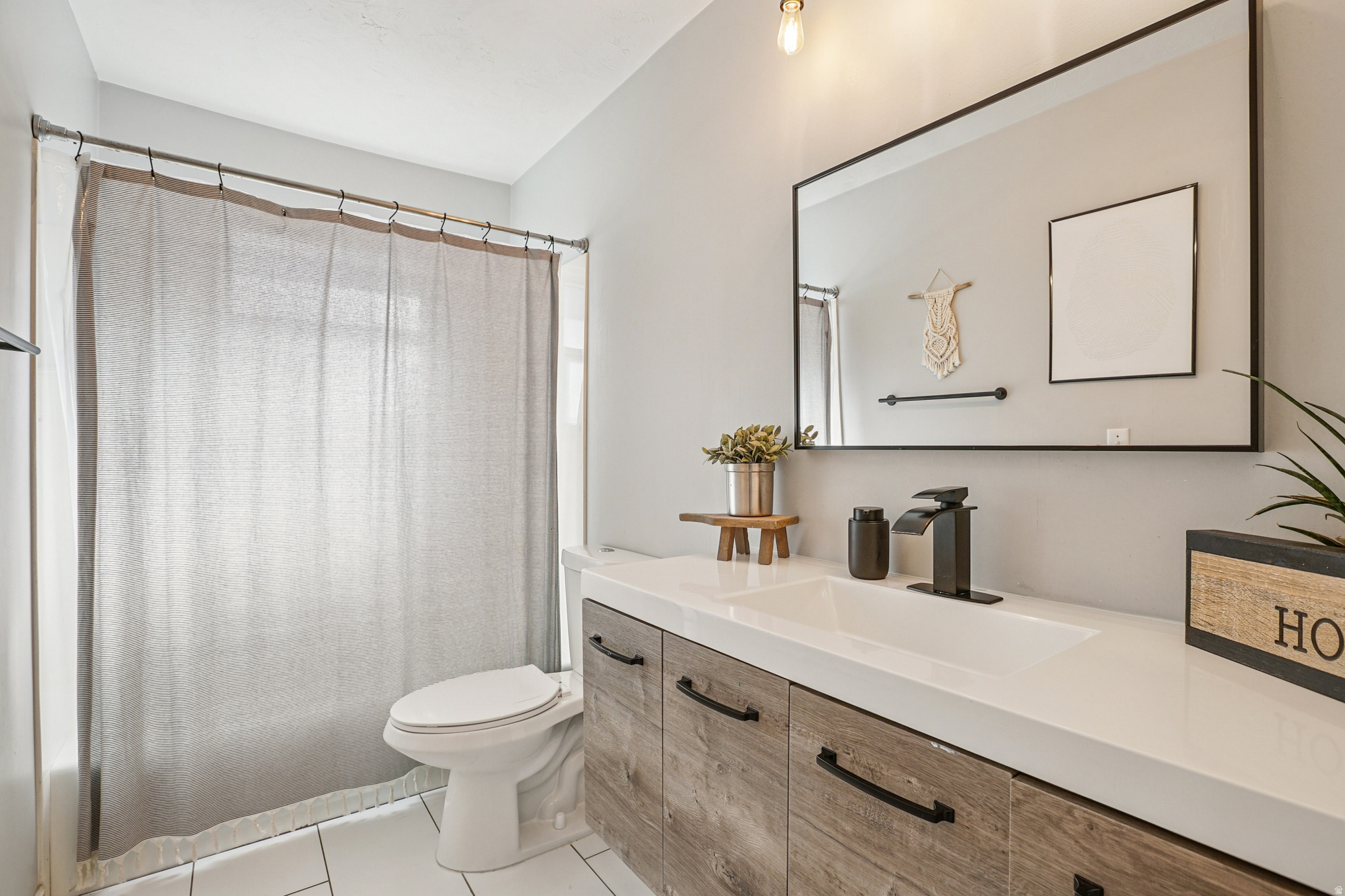 SPRING HOLLOW - Residential