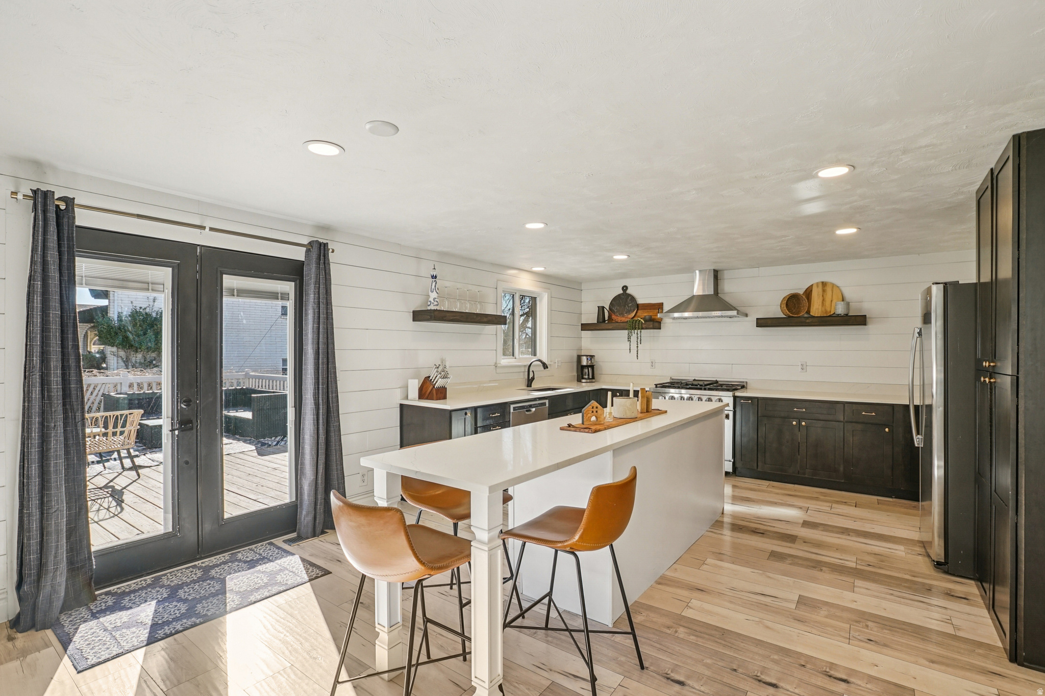 SPRING HOLLOW - Residential