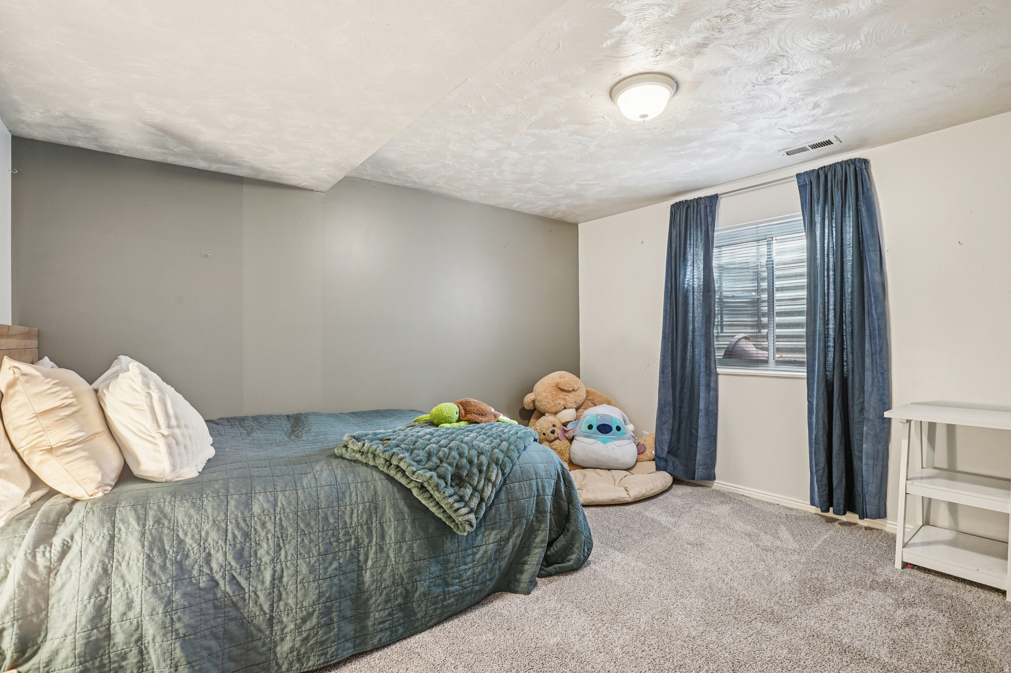 SPRING HOLLOW - Residential