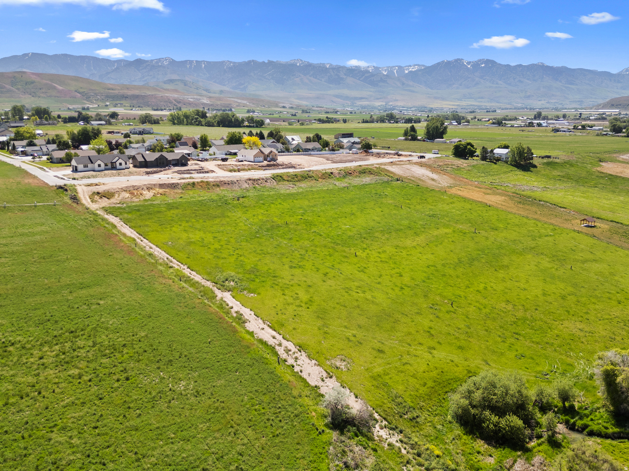 HILLSIDE SUBD - Land