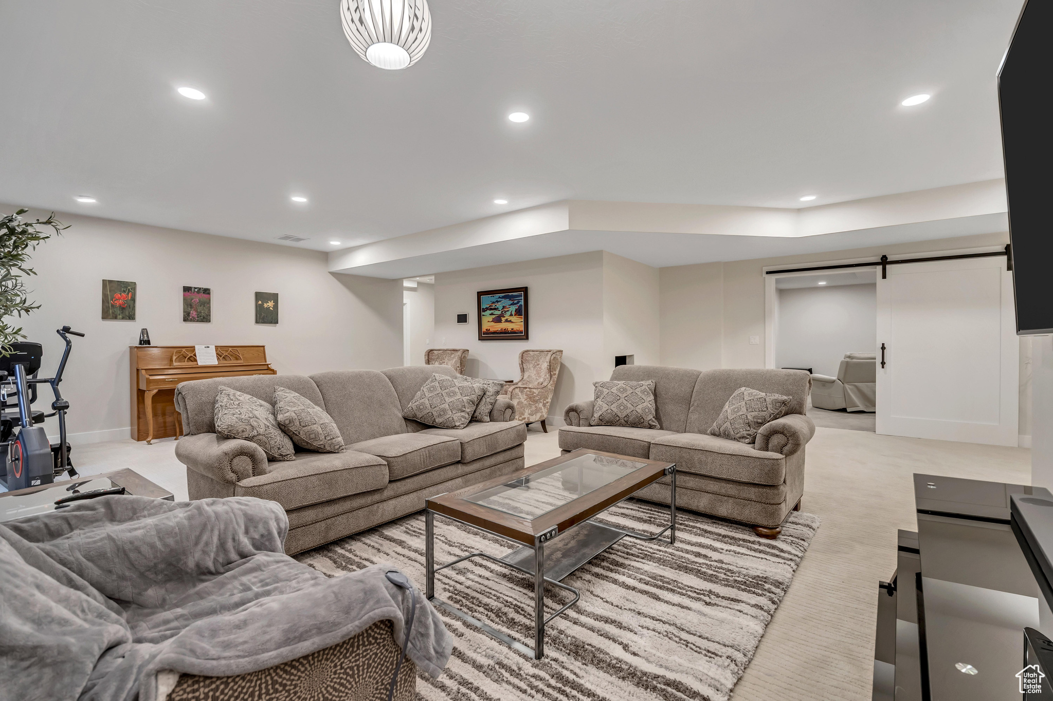 ABBEY ROAD COMMUNITY - Residential