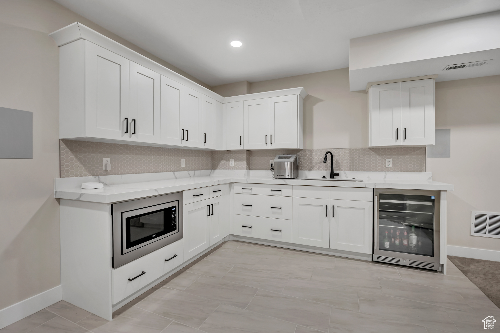 ABBEY ROAD COMMUNITY - Residential