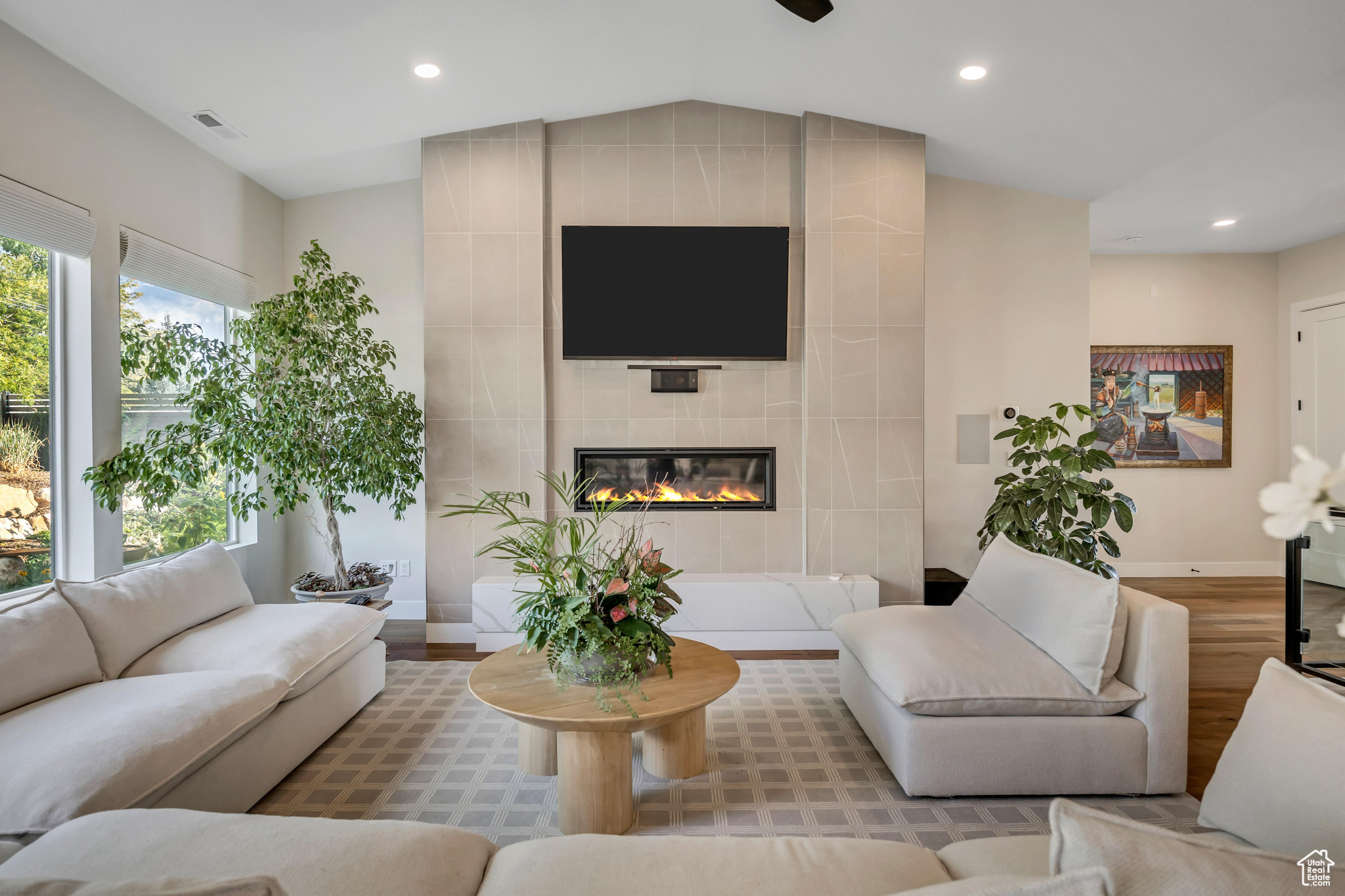 ABBEY ROAD COMMUNITY - Residential