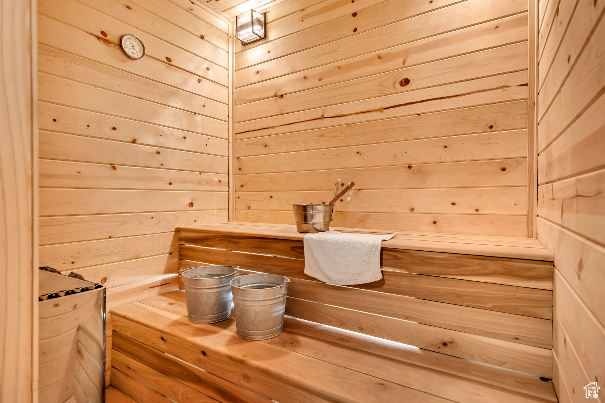 ABBEY ROAD COMMUNITY - Residential