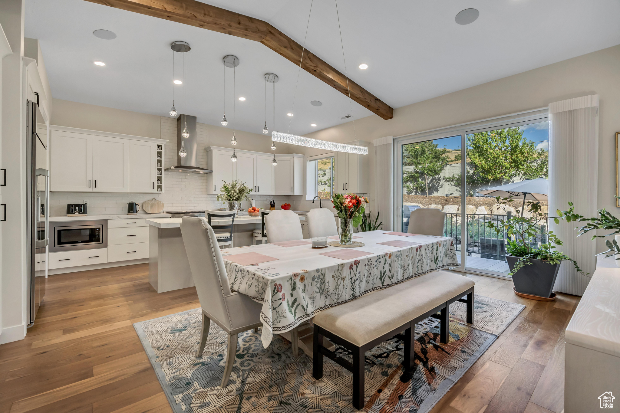 ABBEY ROAD COMMUNITY - Residential