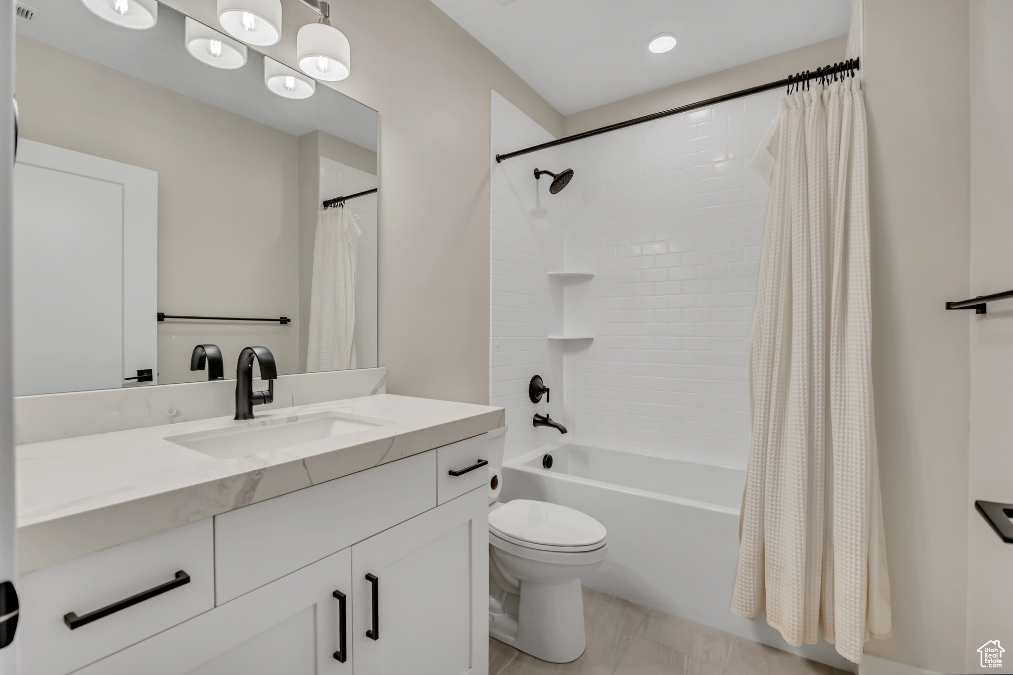 ABBEY ROAD COMMUNITY - Residential