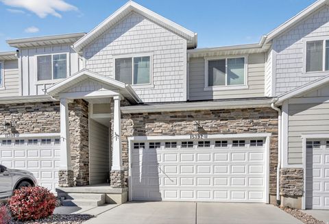 15392 S TARAWA DR Bluffdale UT 84065