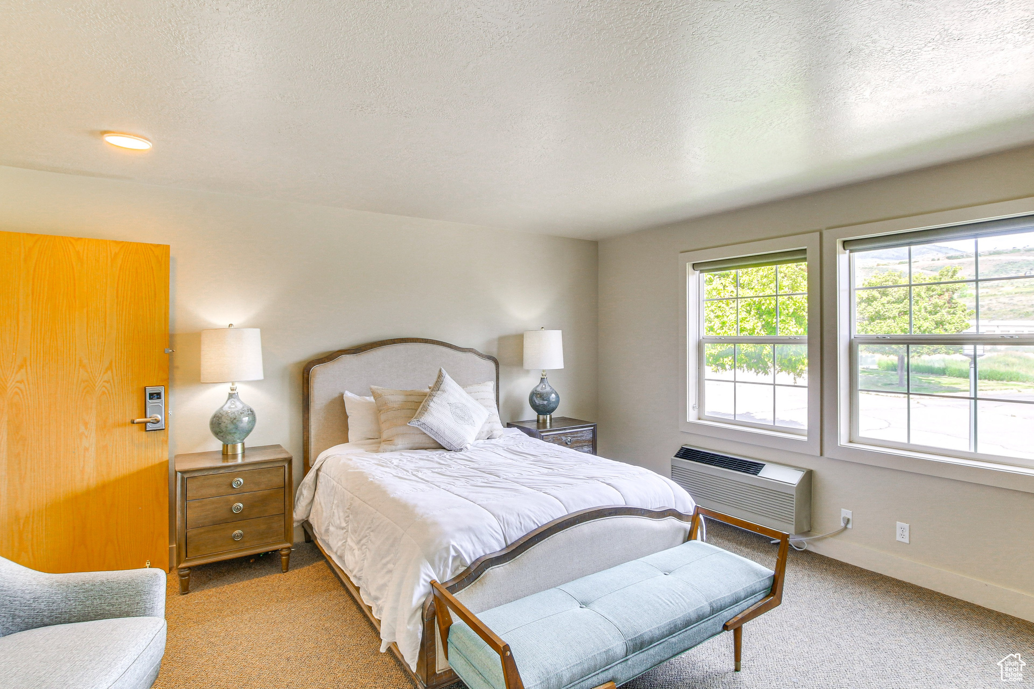 FOOTHILL ESTATE - Residential