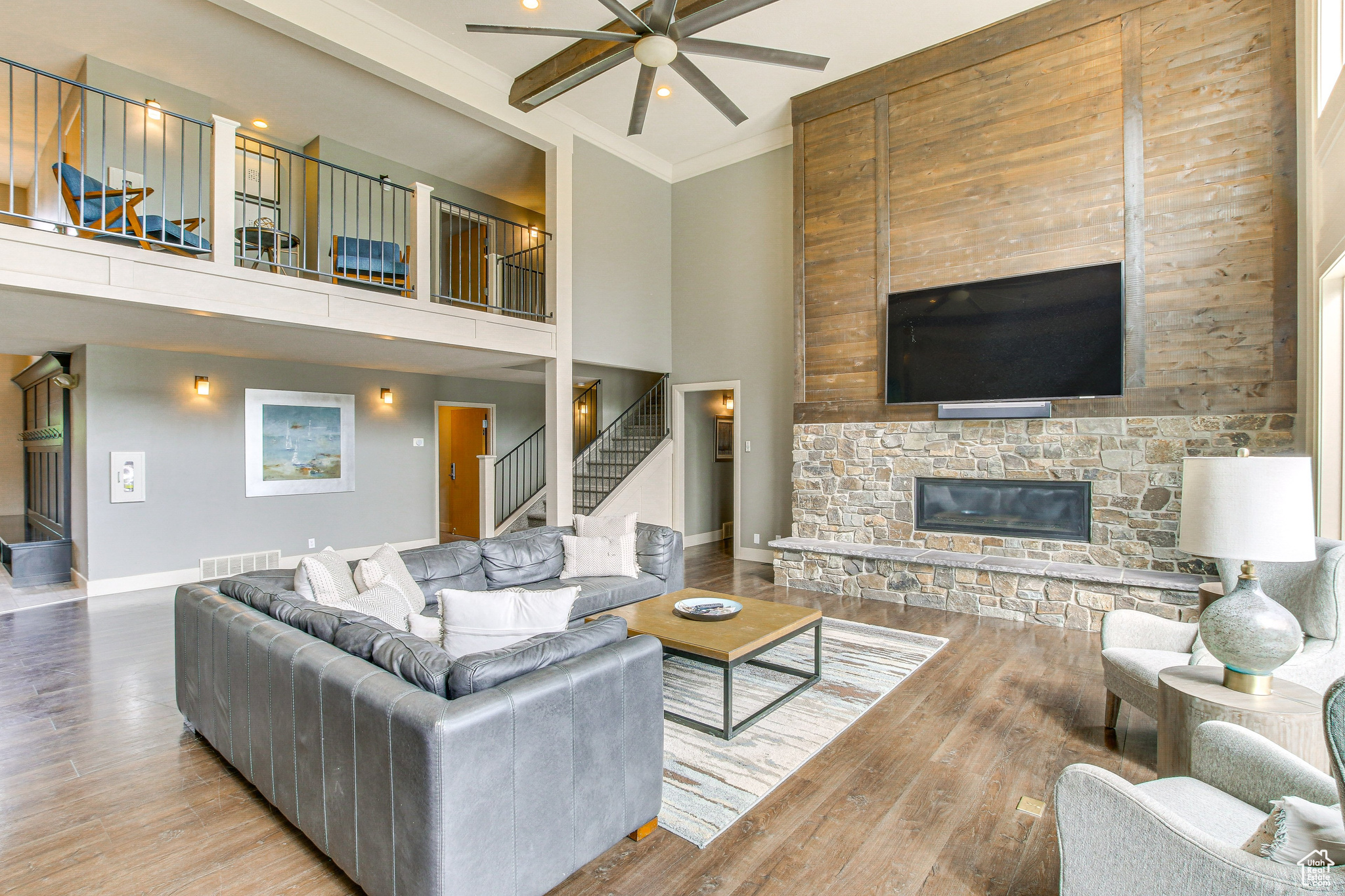 FOOTHILL ESTATE - Residential