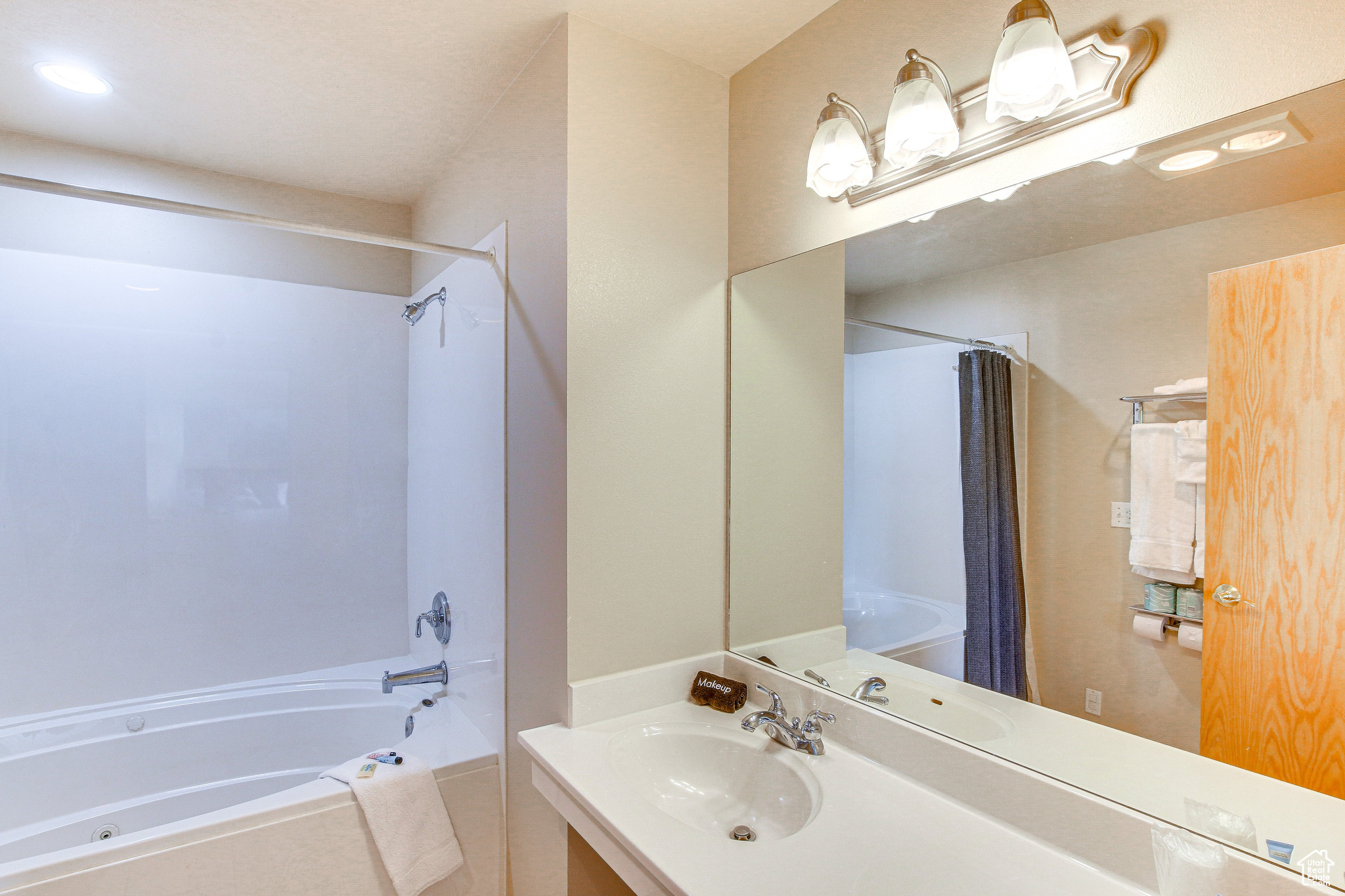 FOOTHILL ESTATE - Residential