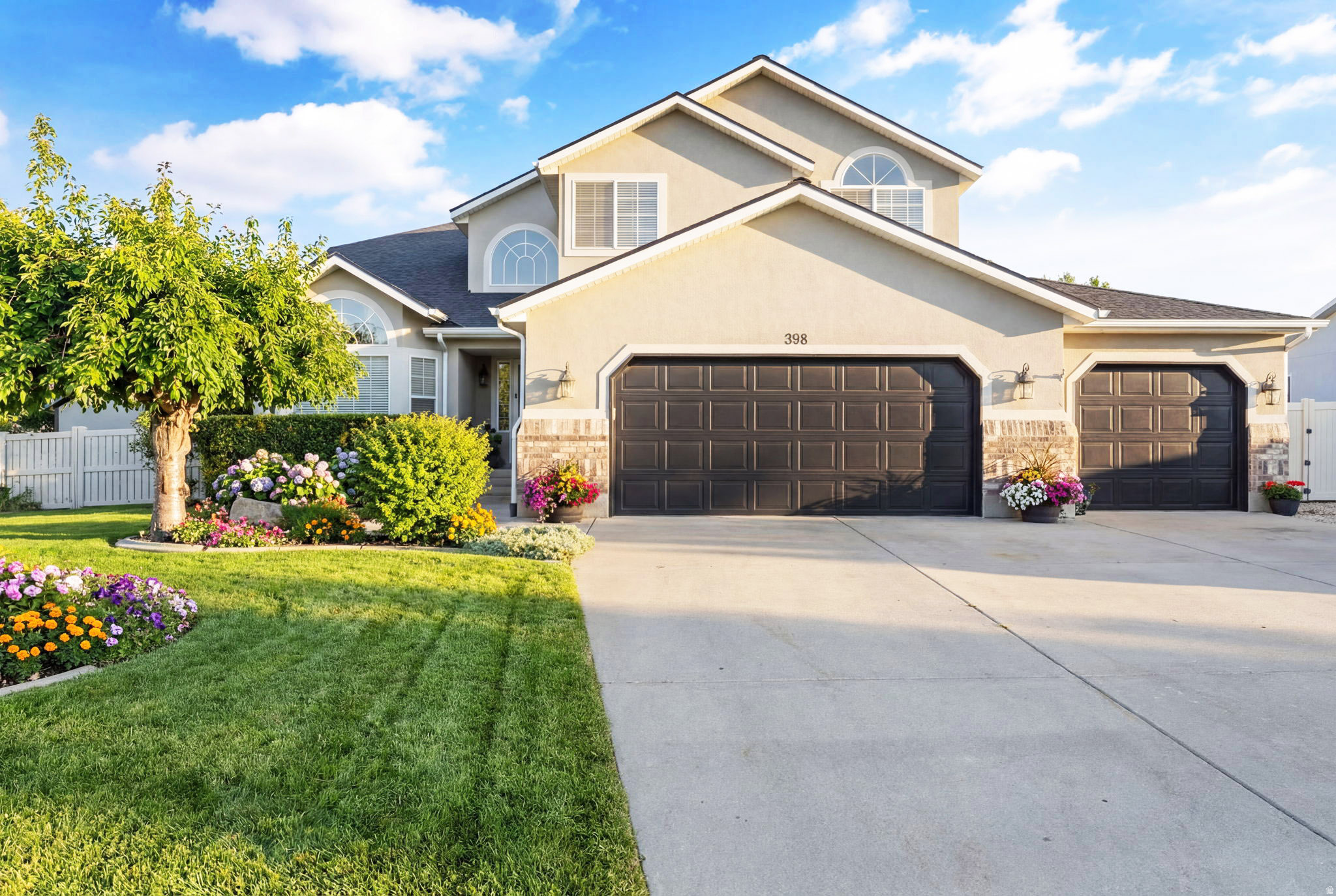 EAGLE POINT - Residential