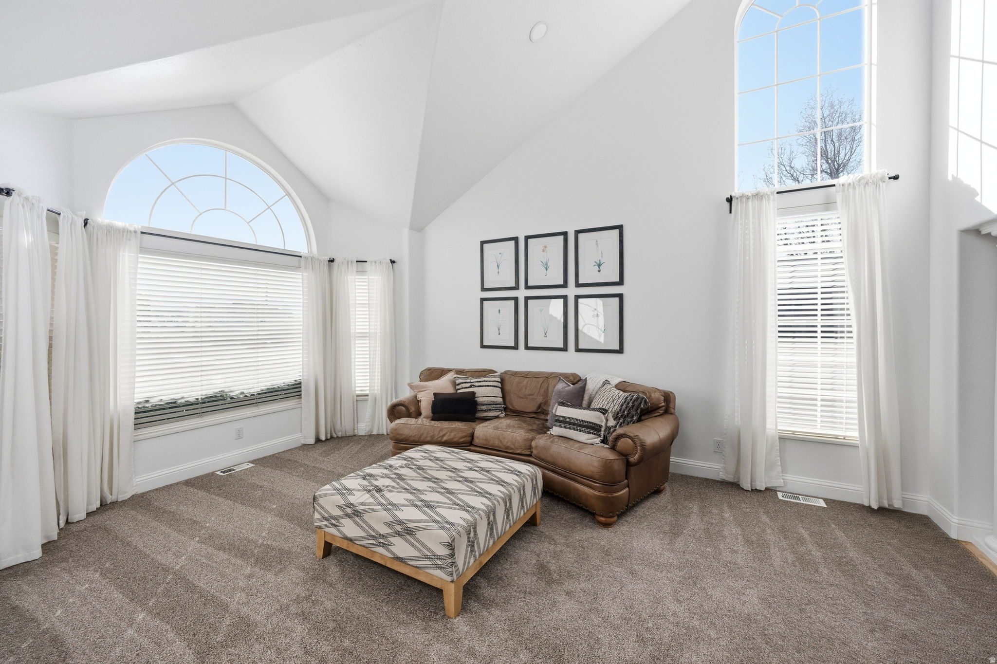 EAGLE POINT - Residential