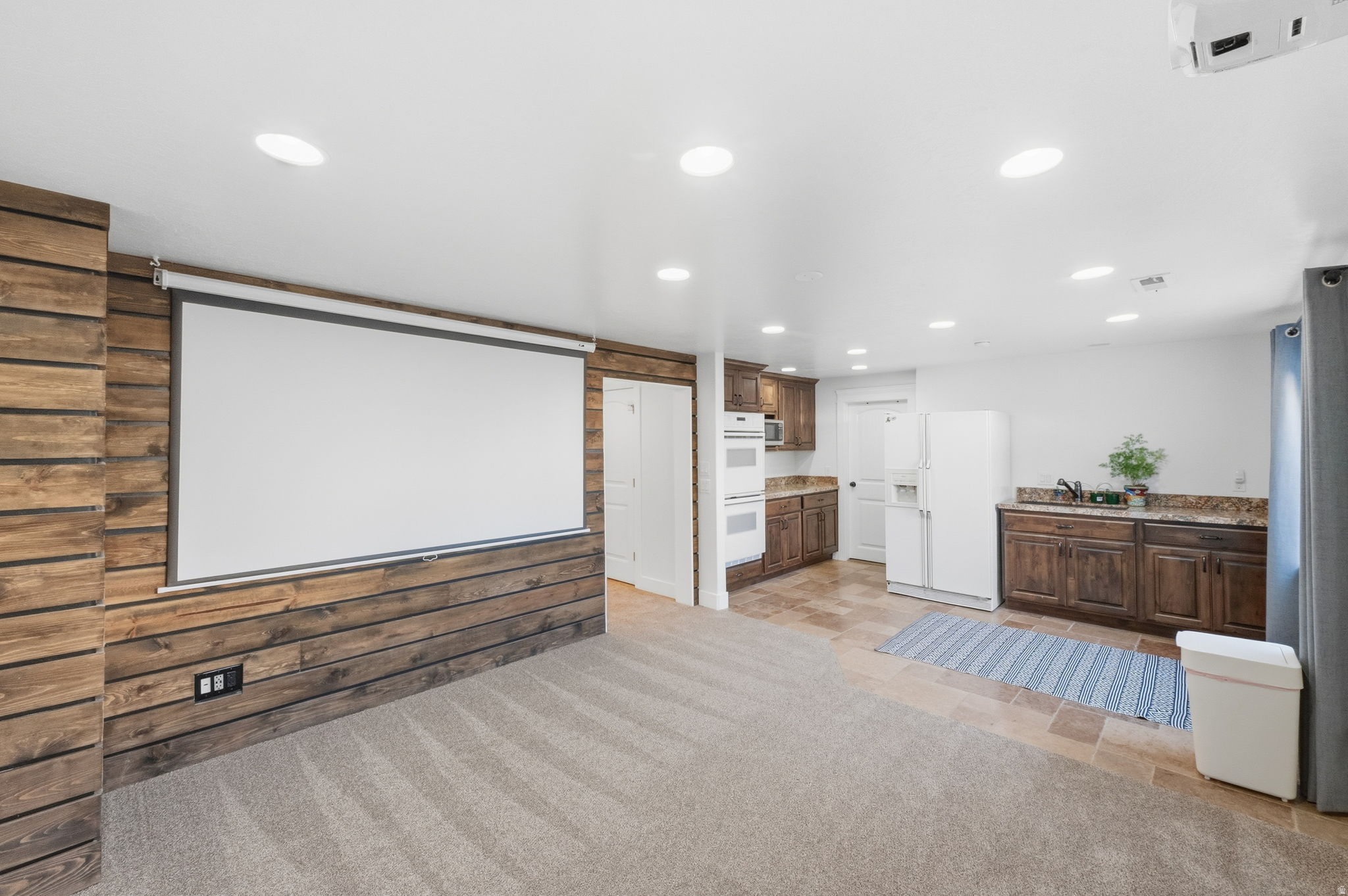 EAGLE POINT - Residential