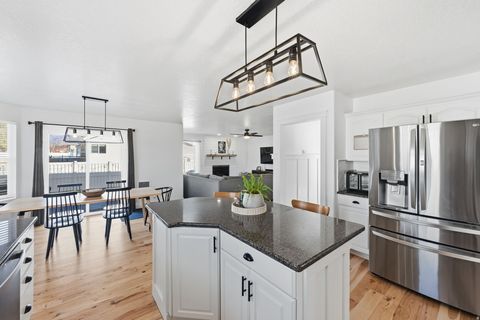 Tiny photo for 398 W 2660 N, Lehi, UT 84043 (MLS # 2137035)