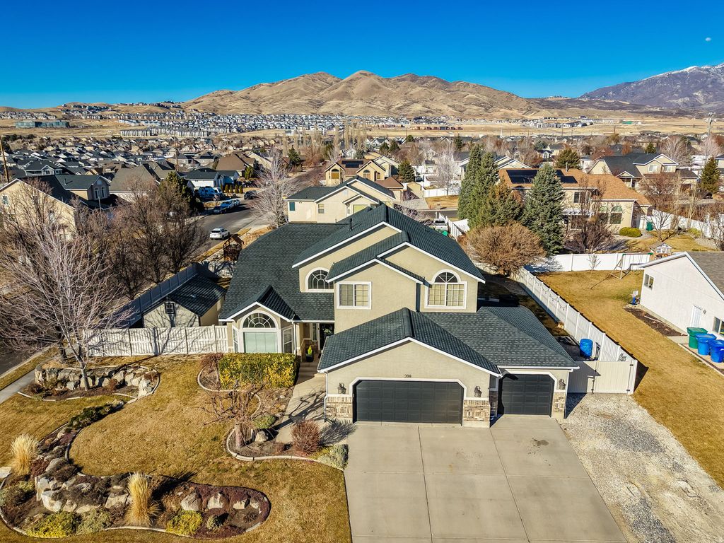Photo of 398 W 2660 N, Lehi, UT 84043 (MLS # 2137035)