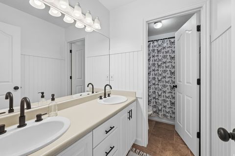 Tiny photo for 398 W 2660 N, Lehi, UT 84043 (MLS # 2137035)