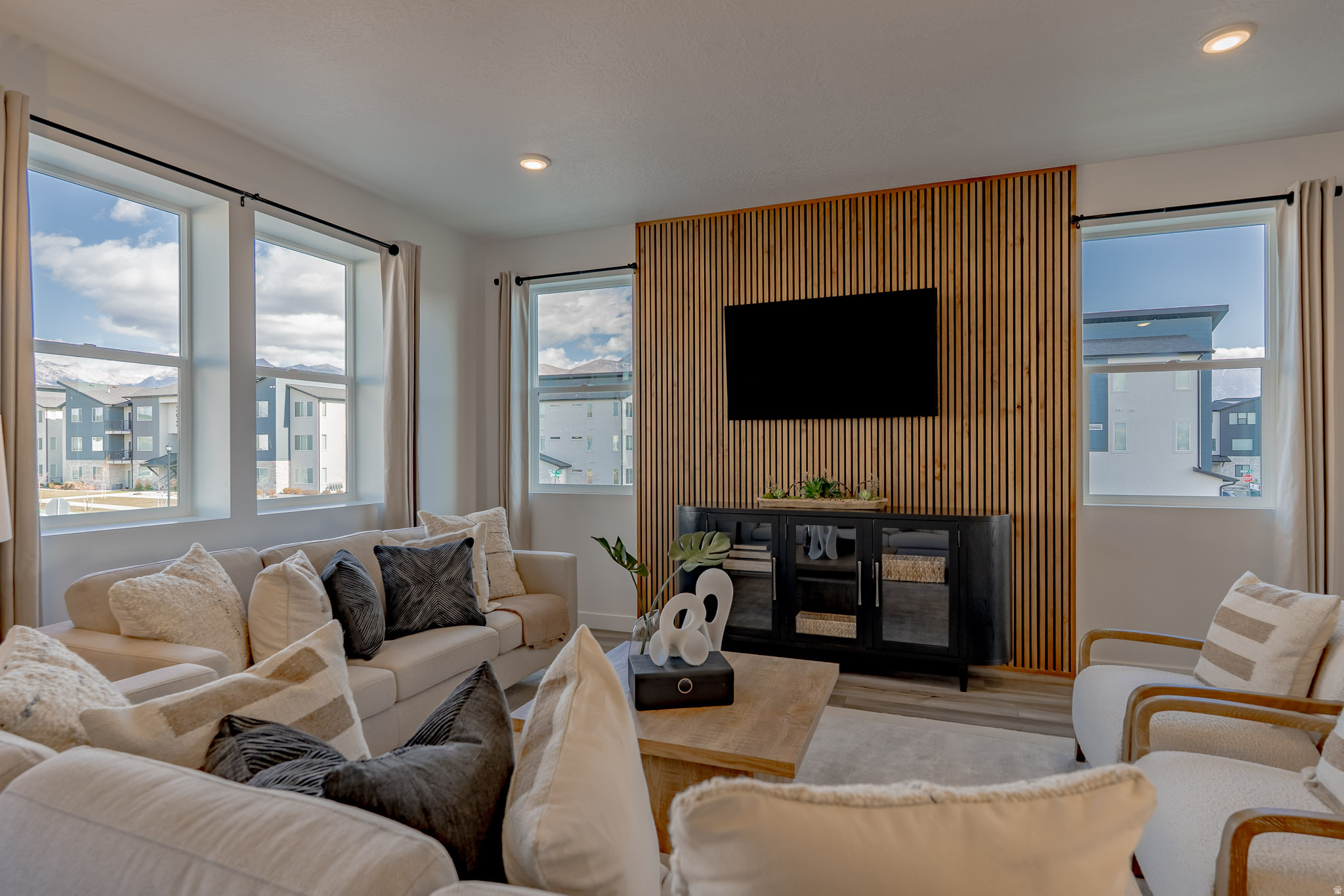 HIGHLINE AT AMERICAN FORK - Residential