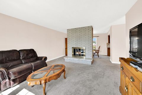 Tiny photo for 437 E 1200 N, Layton, UT 84041 (MLS # 2147682)