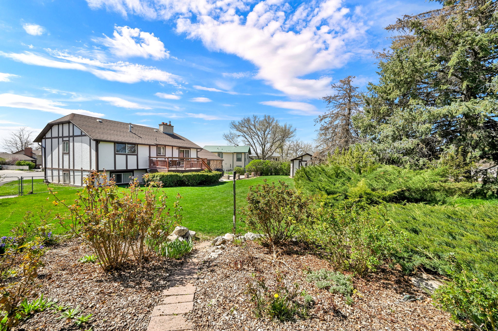 MAPLE ACRES - Residential