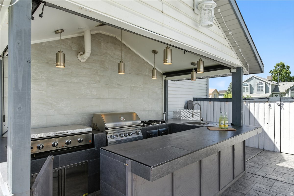 WESTPOINTE - Residential