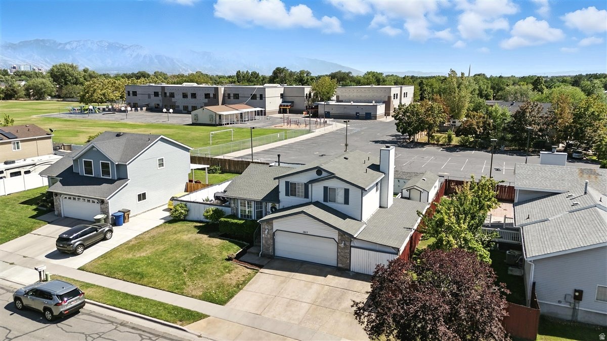 WESTPOINTE - Residential