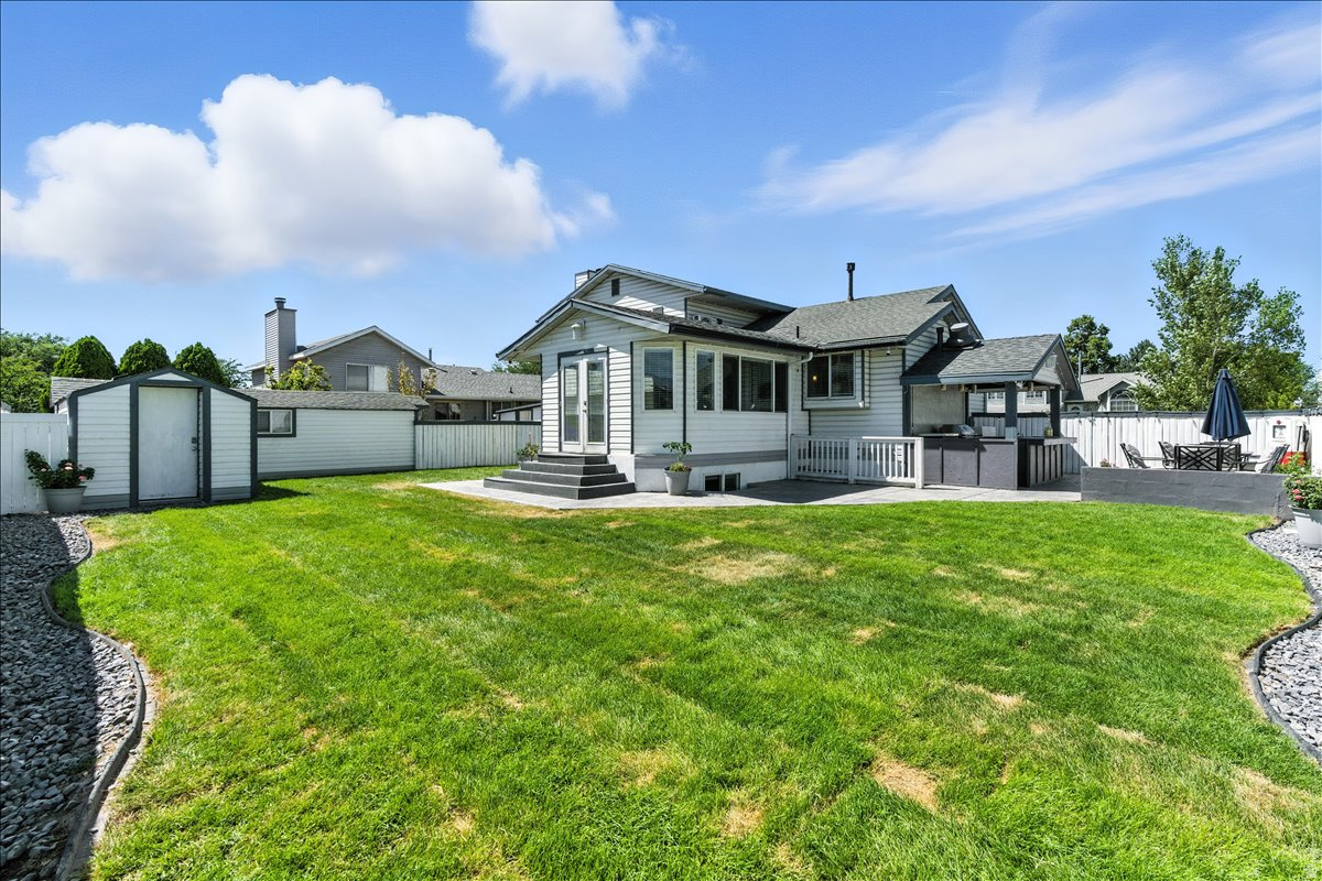 WESTPOINTE - Residential