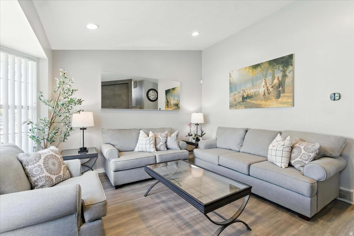 WESTPOINTE - Residential