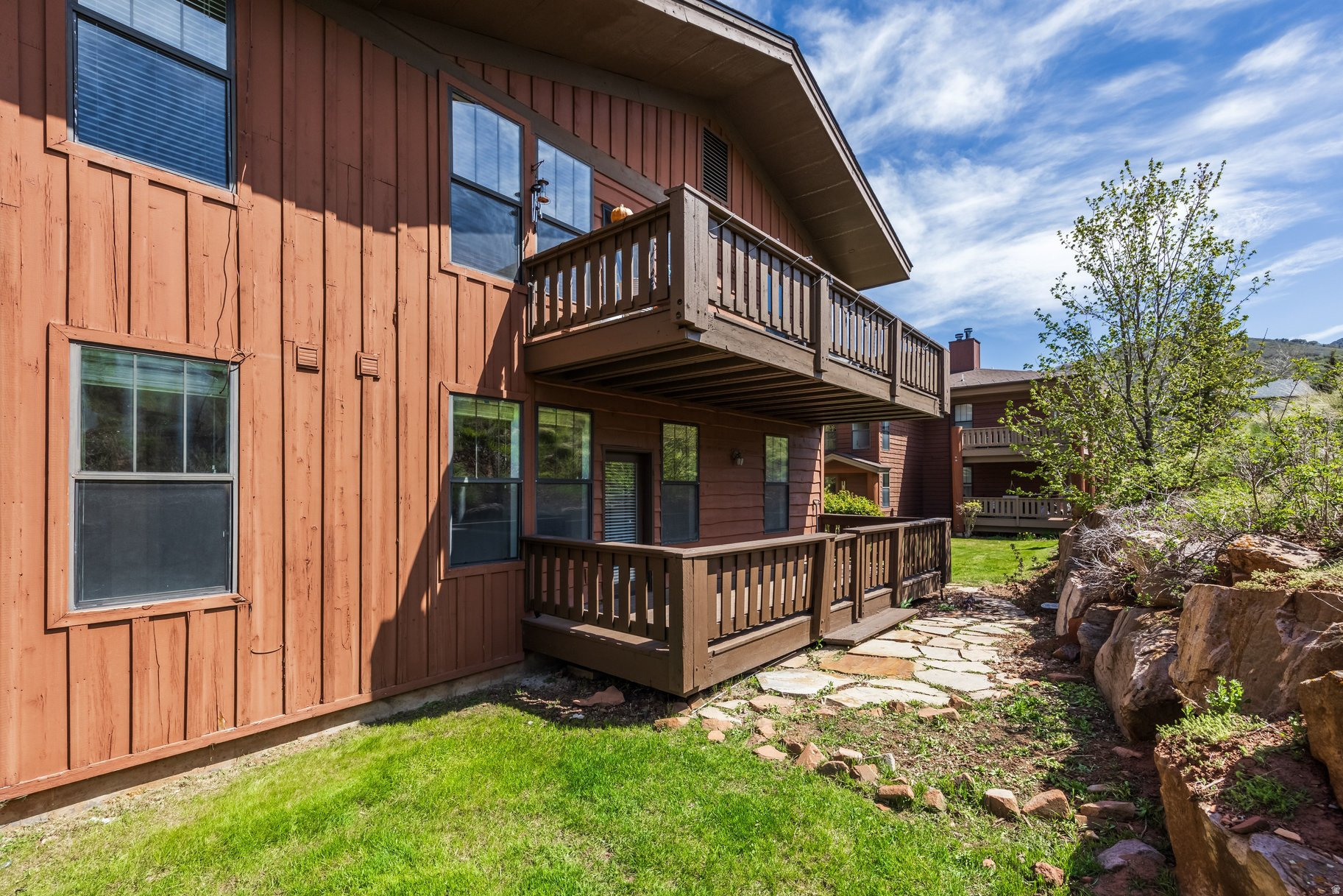 PINEBROOK POINTE CONDOMINIUMS - Residential