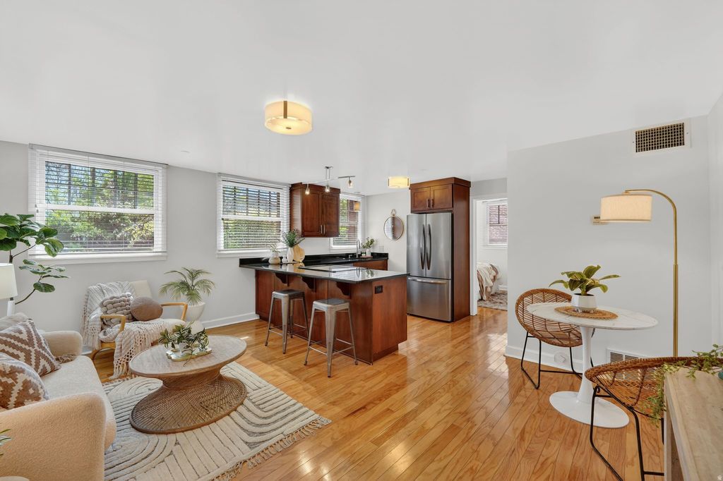 Photo of 1135 E 1ST AVE #1, Salt Lake City, UT 84103 (MLS # 2149343)