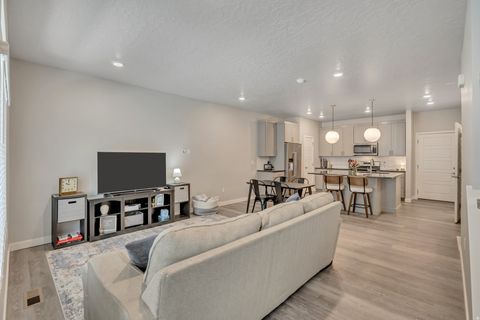 Tiny photo for 4277 W DIXON WAY, Lehi, UT 84048 (MLS # 2150940)